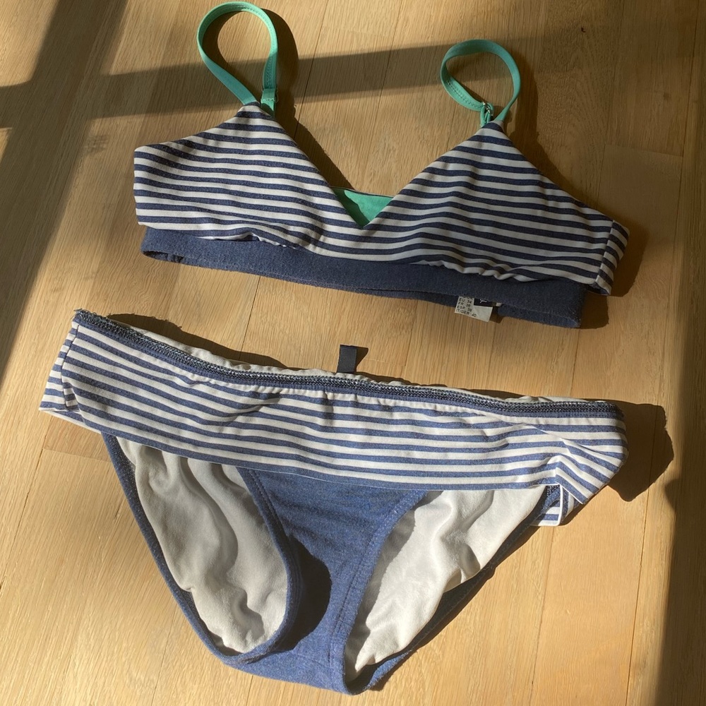 Striped bikini set